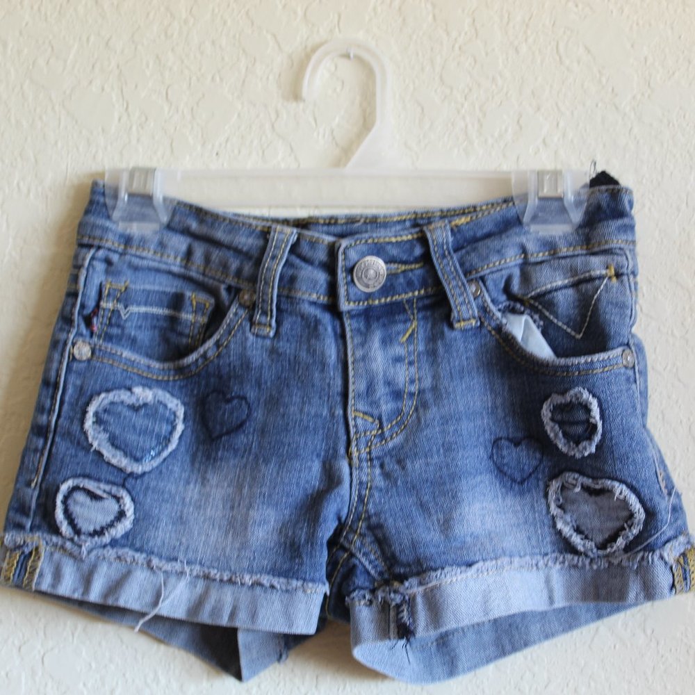 Vigoss girls heart patch denim shorts